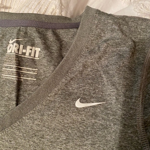 Nike Dri-Fit Vneck Tshirt - Picture 3 of 4